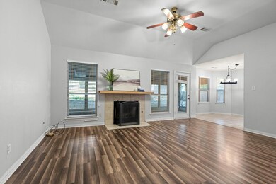 2101 Leslie St, Denton, TX 76205 - photo 6