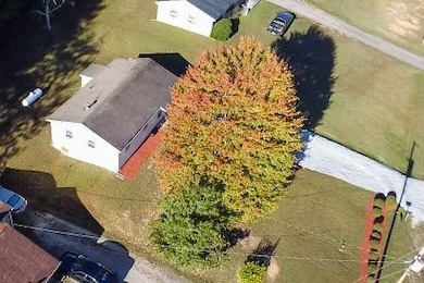 2279 Robin Hood Dr, Danville, VA 24540 - photo 3