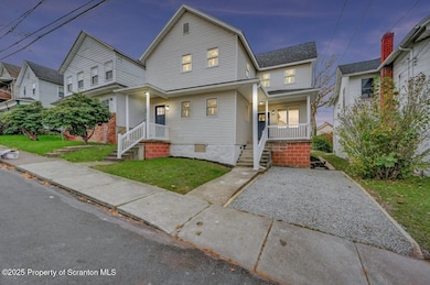 136 E Grove St, Taylor, PA 18517 - photo 2