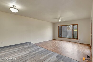 337 Krane Dr, Anchorage, AK 99504 - photo 7