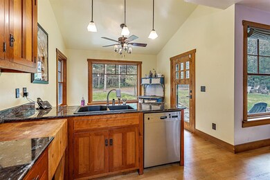 364 Bonnie Ln, Grants Pass, OR 97527 - photo 6