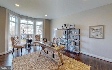 8224 Colby Ct, Vienna, VA 22180 - photo 7