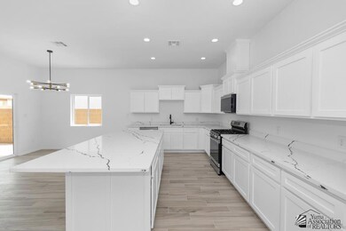 7882 E 35th Place, Yuma, AZ 85365 - photo 6