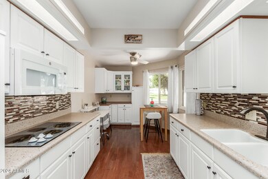 10433 W Pineaire Dr, Sun City, AZ 85351 - photo 3