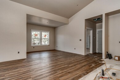 3514 SW 36th Pl, Redmond-24