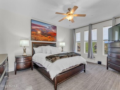 7-web-or-mls-865-w-benjamin-pl