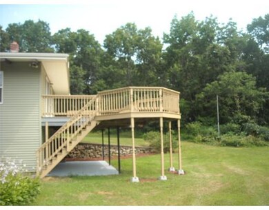 14 Union St, Blackstone, MA 01504 - photo 3