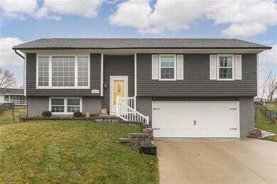 4824 Concord Ln NW, Cedar Rapids, IA 52405 - photo 2