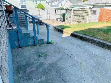 55 St Elizabeth St, Bristol, RI 02809 - photo 4