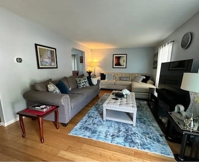 64 Wilmington St, Springfield, MA 01119 - photo 5