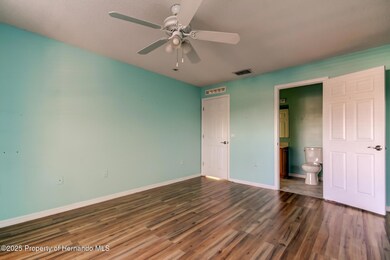 bedroom 2 with ensuite_2