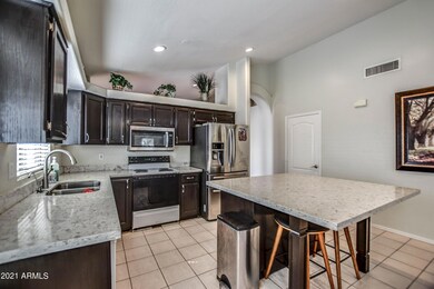 KITCHEN 1