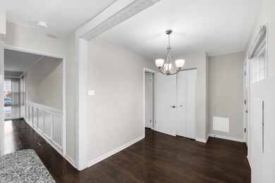 1001 Bristol Ave, Westchester, IL 60154 - photo 2