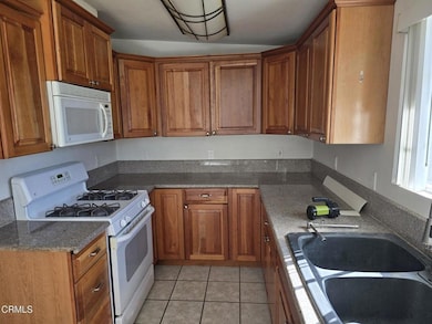 326 Simon Way, Oxnard, CA 93036 - photo 3