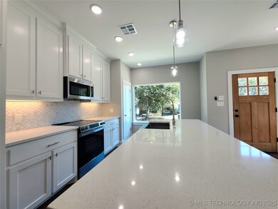 509 NE 5th Ave, Durant, OK 74701 - photo 5