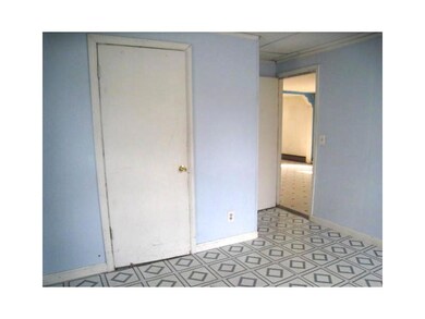 86 Lincoln Ave, Central Falls, RI 02863 - photo 5