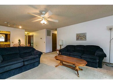 3 Randall Ln, Bella Vista, AR 72715 - photo 2