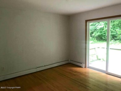 121 Lenape Trail, Mount Bethel, PA 18343 - photo 4