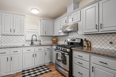 17-Kitchen