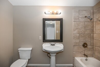 3922 Tolnay St, Houston, TX 77021 - photo 7