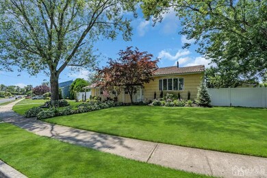 52 Creighton Cir, Old Bridge, NJ 08857 - photo 5