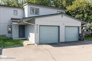 02-Front Exterior_ELI02132