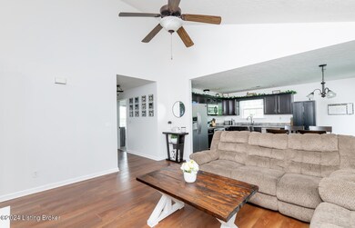 406 Lentz Ln, Mount Washington, KY 40047 - photo 4