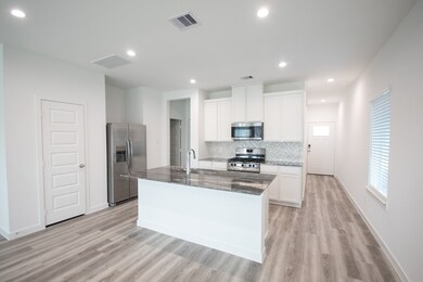 10217 Berkeley Springs Trail, Houston, TX 77051 - photo 5