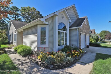 1605 Sweetbay Dr, Toms River, NJ 08755 - photo 3