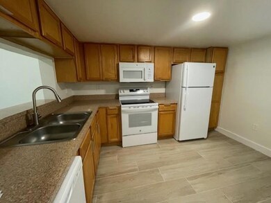 530 SW 113th Way, Pembroke Pines, FL 33025 - photo 4