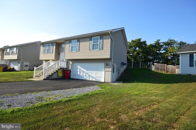 212 Freight Car Cir, Bunker Hill, WV 25413 - photo 5