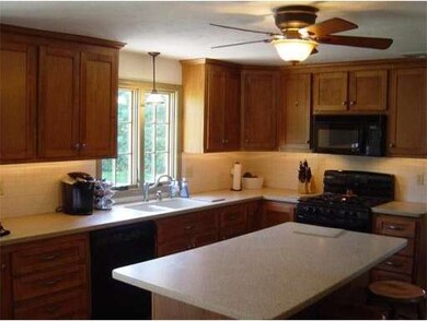 19 York Rd, Mansfield, MA 02048 - photo 3