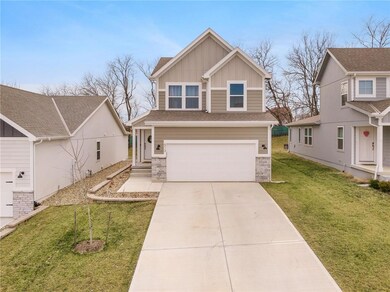 513 Hampstead Dr, Raymore, MO 64083 - photo 3