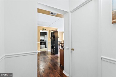 8611D Sacramento Dr unit 1/8611D, Alexandria, VA 22309 - photo 4