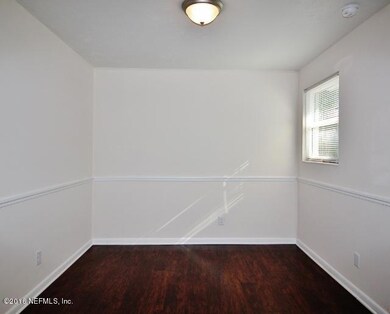 1014 Hugh Edwards Dr, Jacksonville, FL 32210 - photo 3