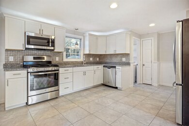 83 Granite St, Londonderry, NH 03053 - photo 2