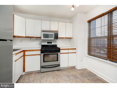 1104 Hawthorne Ct unit 1104, Sewell, NJ 08080 - photo 3