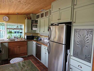 Kitchen. Eating area off kitchen