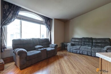 Living Room 5