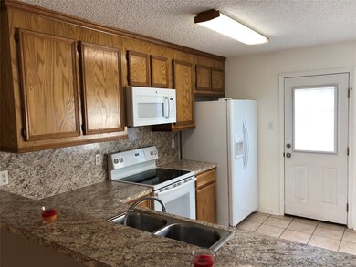 3065 County Road 855c, Alvin, TX 77511 - photo 4