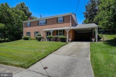 2016 Iverson Ct, Temple Hills, MD 20748 - photo 2