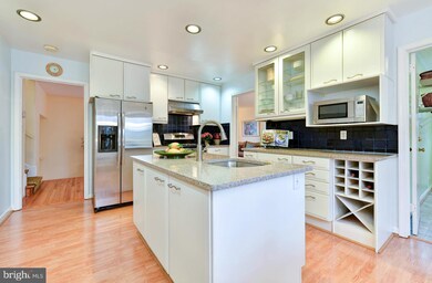 4707 Olley Ln, Fairfax, VA 22032 - photo 5