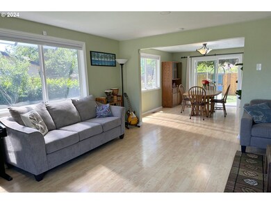 Living Room/Dining Room