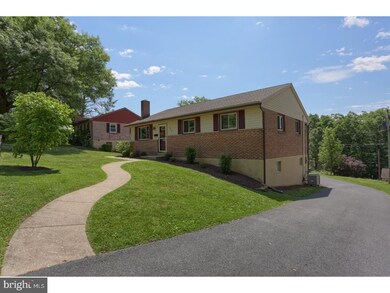 404 W Summit St, Mohnton, PA 19540 - photo 3