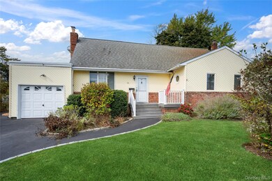 562 Alwick Ave, West Islip, NY 11795 - photo 2