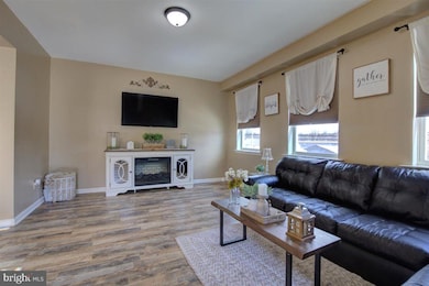 136 S Main St, Spring City, PA 19475 - photo 5