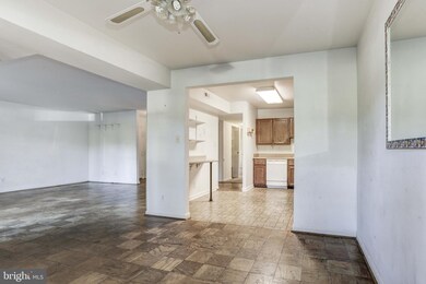 846 Quince Orchard Blvd unit P1, Gaithersburg, MD 20878 - photo 6