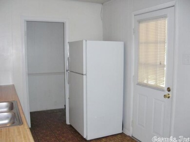 2213 Tyler St, Conway, AR 72034 - photo 6