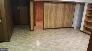 2200 Columbia Ave, Hyattsville, MD 20785 - photo 3