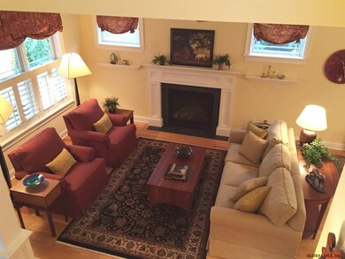 8 Taylor St, Saratoga Springs, NY 12866 - photo 5